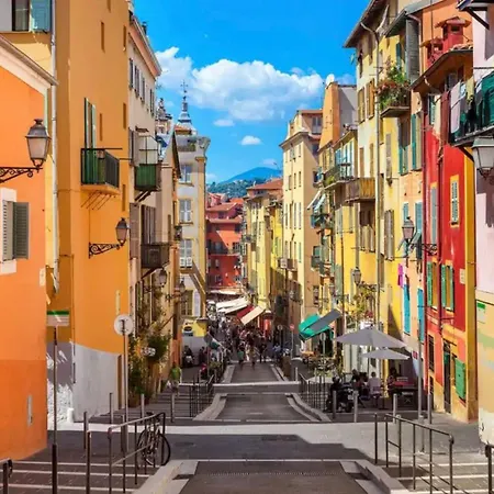 Centre - Climatisation - Calme - Cuisine - Wifi - Tramway アパート *